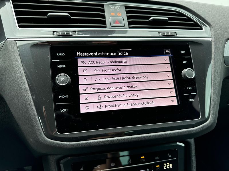 Volkswagen Tiguan 2,0 TDI 110 kW Business Premiu - fotka 22 z 22