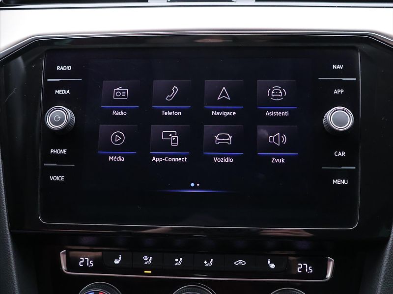 Volkswagen Passat 2,0 TDI 140kW DSG Elegance DPH - fotka 25 z 41