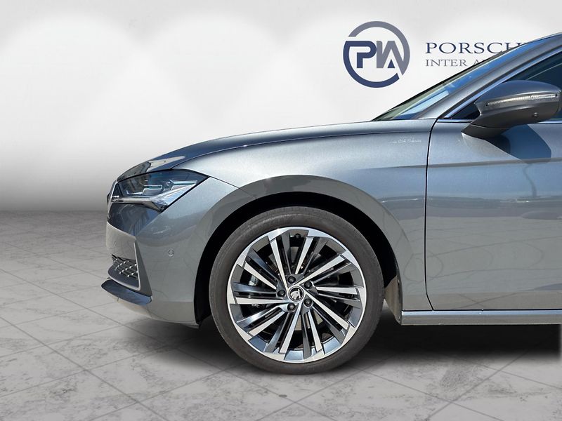 Škoda Superb L&K 2.0TDI 142kW 4x4 DSG - fotka 10 z 30