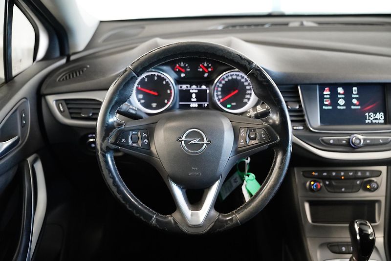 Opel Astra - fotka 18 z 26