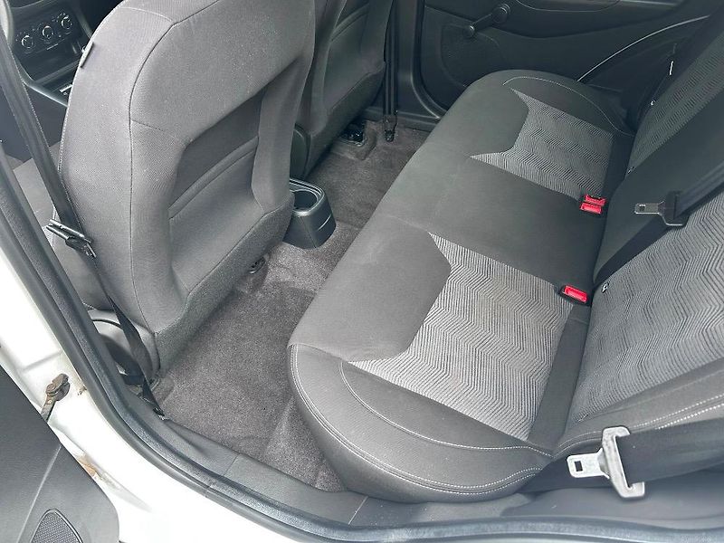 Ford KA PLUS (2017) CZ původ - fotka 14 z 14