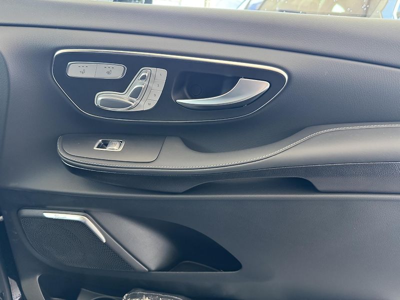 Mercedes-Benz Třídy V (2026) V300d 4M L EXCLUSIVE AMG - fotka 27 z 45