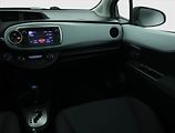 Toyota Yaris (2012) 1.5 Hybrid, Automat, Navi - náhled 8