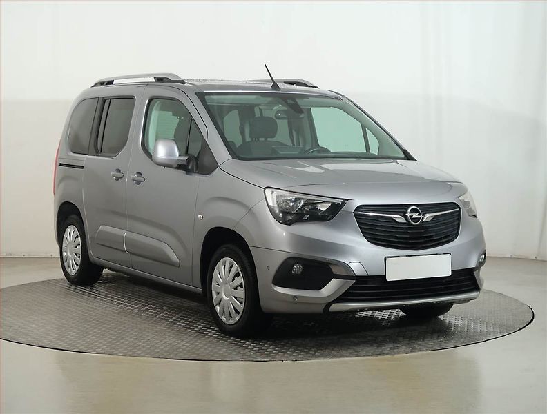 Opel Combo (2018) 1.5 CDTI, 5Míst, 1Maj - fotografie inzerátu
