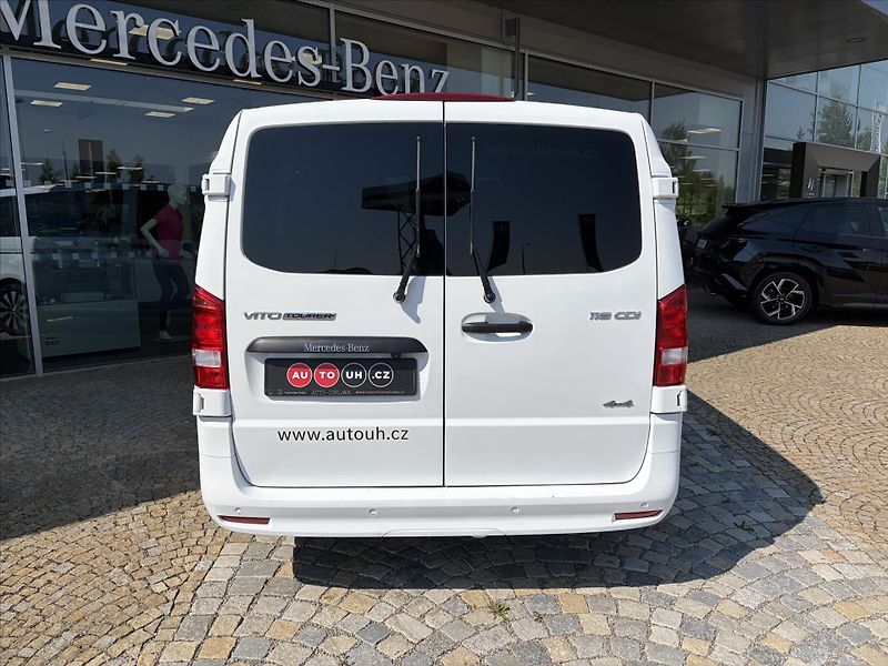 Mercedes-Benz Vito 119CDI 4M Tourer SELECT L - fotka 20 z 25