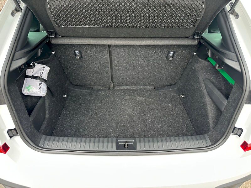 Škoda Kamiq (2025) 1,0 TSI / 85 KW / DSG / Monte - fotka 10 z 30