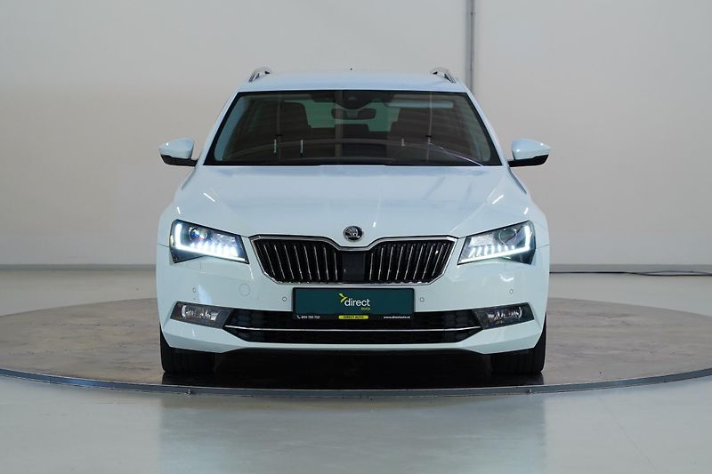 Škoda Superb - fotka 4 z 28