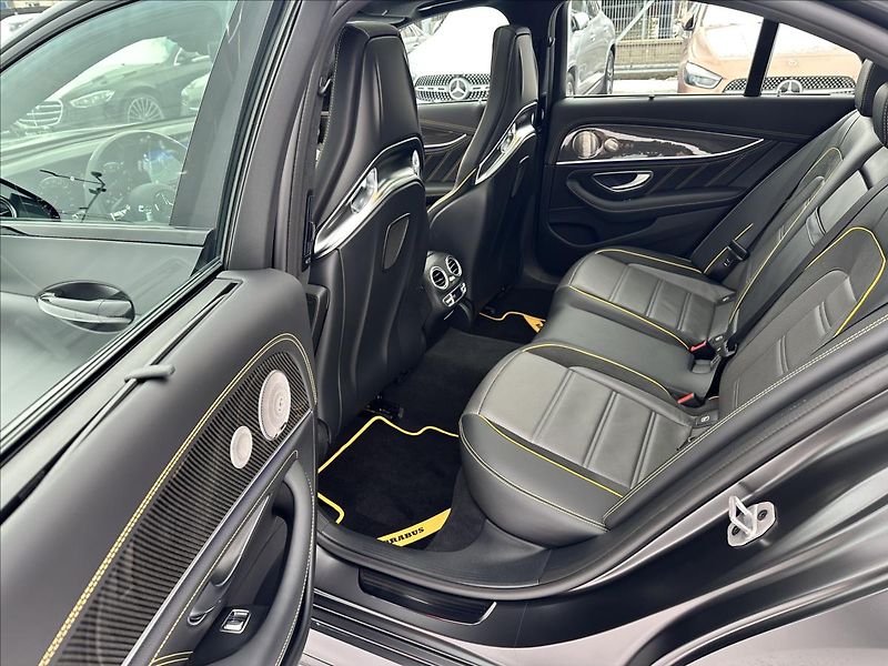 Mercedes-Benz Třídy E Mercedes-AMG E 63 S 4MATIC+ - fotka 11 z 14