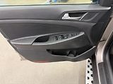 Hyundai Tucson 1.7 CRDi 104 kW - náhled 17