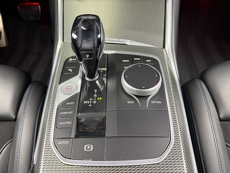 BMW Řada 3 340i xDrive, HUD, HARMAN/KARDO - fotka 23 z 27
