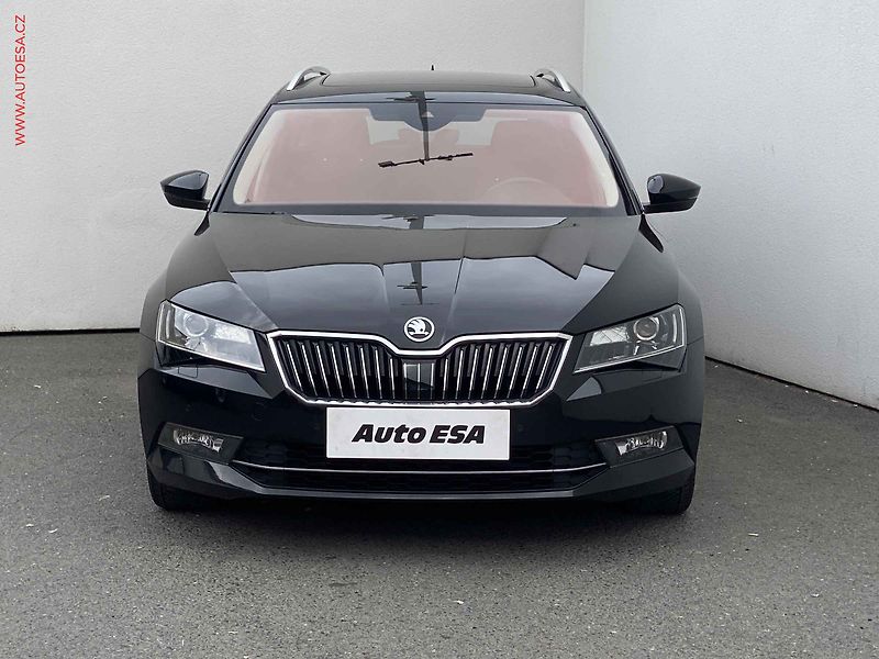 Škoda Superb (2015) 2.0 TDi, Style, DSG, bixen - fotka 2 z 20