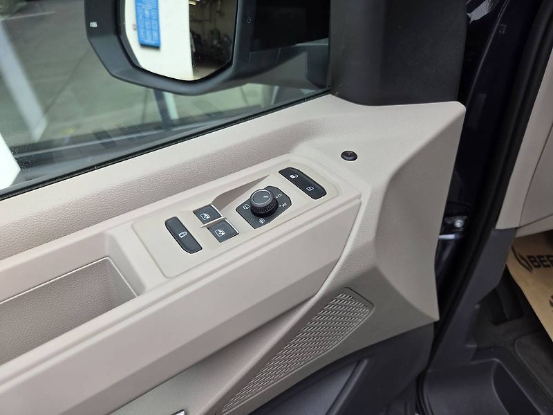 Volkswagen California Ocean T7 2.0 TDI DSG DCC full - fotka 77 z 108