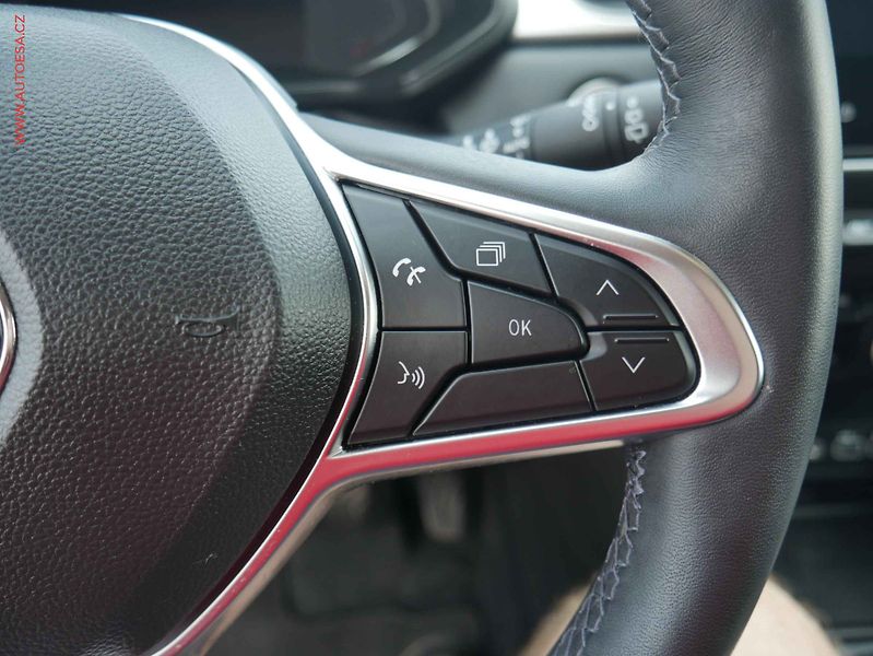 Renault Captur (2024) 1.3TCe, 1.maj,ČR, Techno - fotka 15 z 24