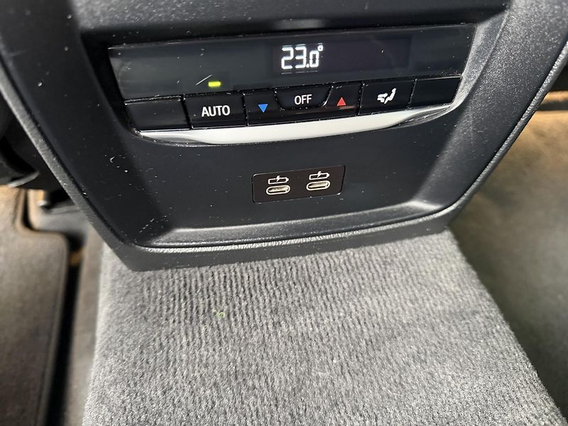 BMW Řada 3 (2023) M340i 275kW XDRIVE HUD PANORAM - fotka 27 z 53