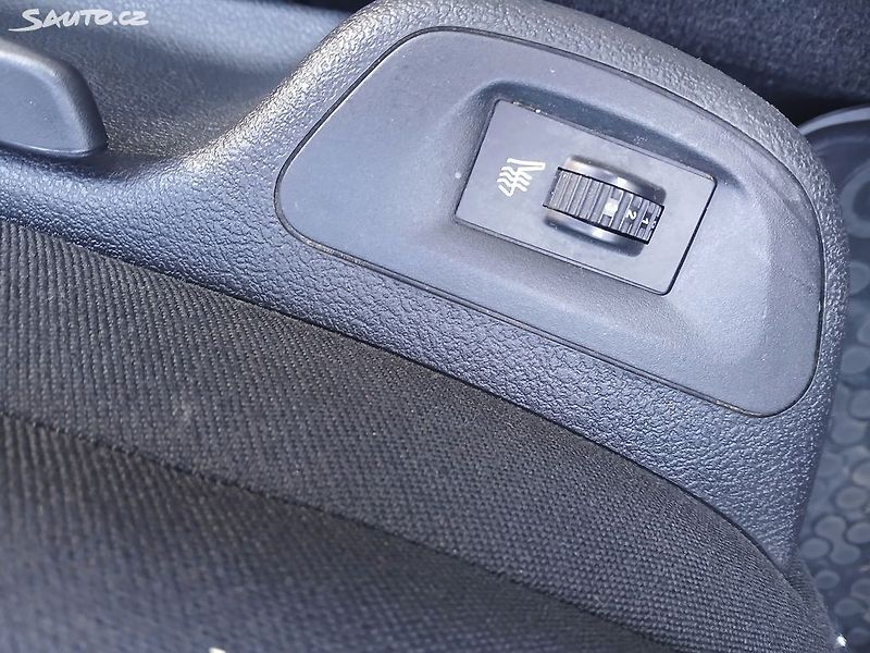 Peugeot 407 2.0 HDI 100kW - fotka 22 z 25