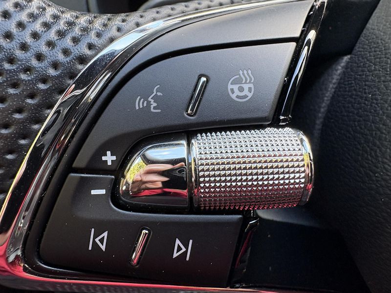 Škoda Karoq (2022) 2.0TSi 140kW 4x4SPORTLINE      - fotka 26 z 45