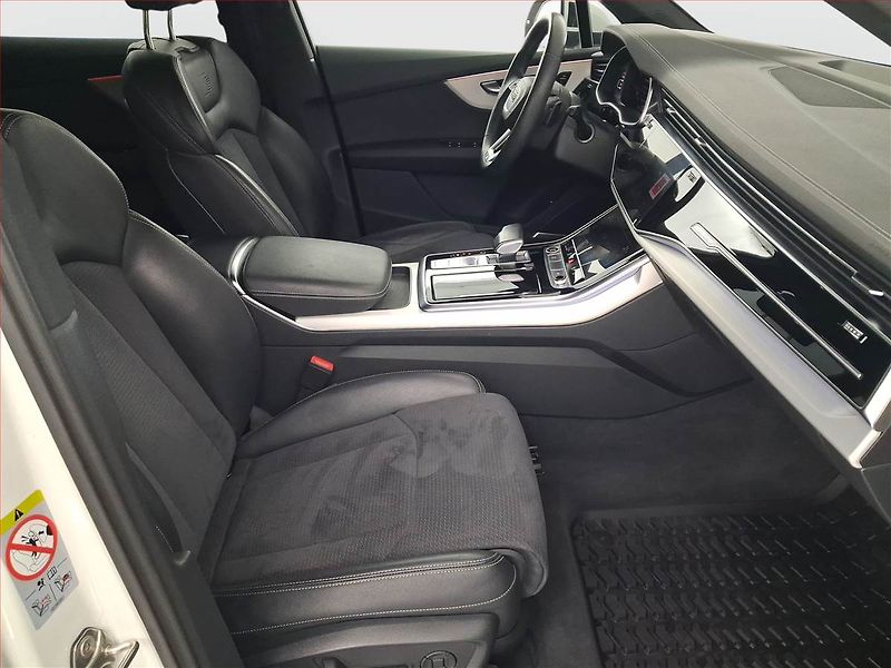 Audi Q7 (2022) 55 TFSI - fotka 9 z 22