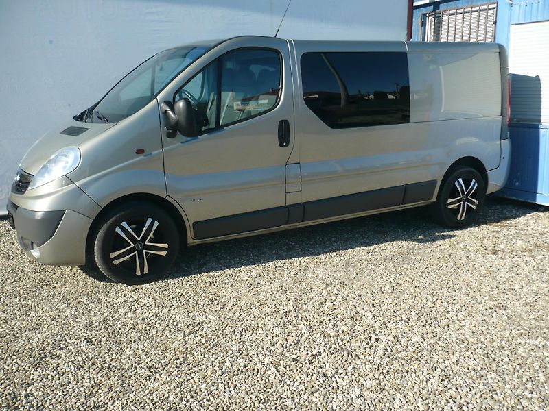 Opel Vivaro 2.5DCI 107Kw Long Klima - fotka 3 z 26