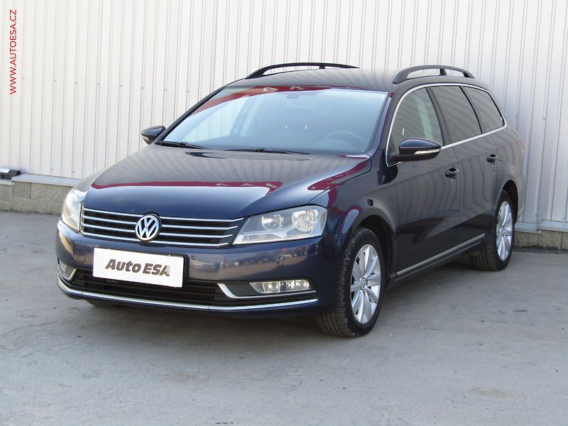 Volkswagen Passat (2013) 1.6TDi, AC, tempo, park.asist - fotka 3 z 16