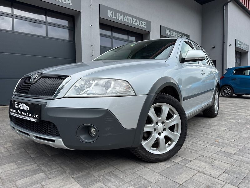 Škoda Octavia (2008) 2.0 TDi 4x4 Scout - fotka 1 z 25