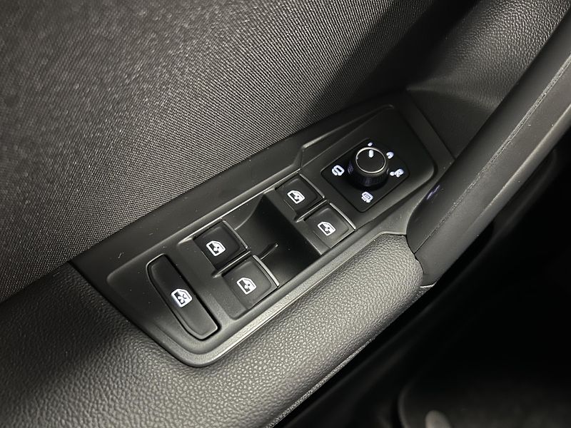 Volkswagen Tiguan Allspace (2024) 2.0TDi DSG 4M MATRIX HUD 360° - fotka 20 z 36