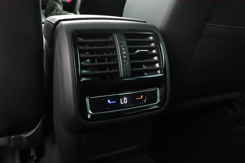 Volkswagen Passat (2022) 2.0 TDI - fotka 20 z 27