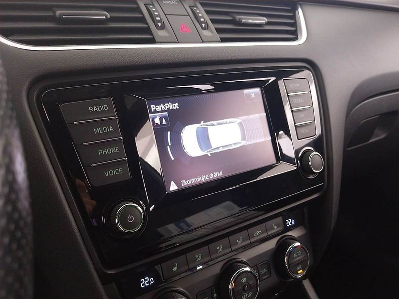 Škoda Octavia (2015) RS 2.0 TDI, Automat, Kůže - fotka 20 z 21