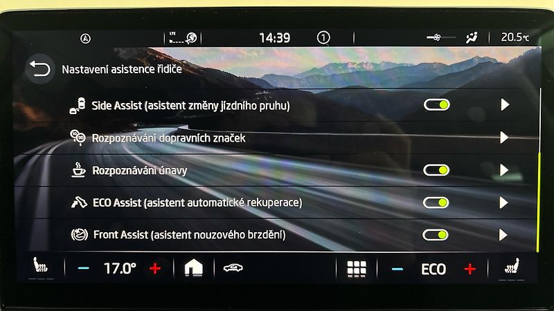 Škoda Enyaq 82 kWh AUT 80 Loft - fotka 26 z 31