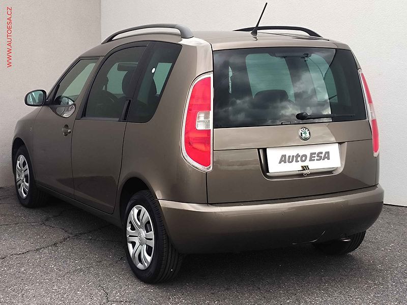 Škoda Roomster (2013) 1.6 TDi, Ambition, TZ - fotka 6 z 13