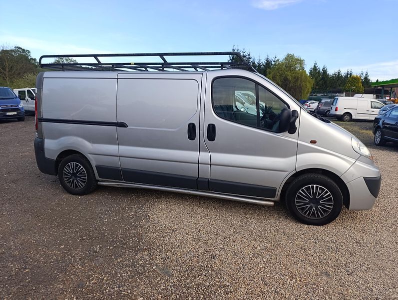Renault Trafic (2007) 2.0 DCi long,klima,zahrádka,TZ - fotka 3 z 17