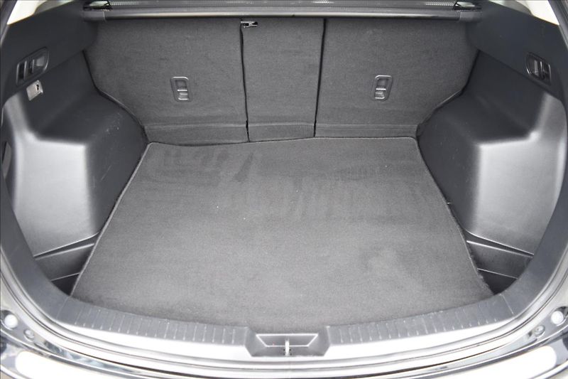 Mazda CX-5 2,0 i 118KW 4X4 AUTOMAT KŮŽE - fotka 26 z 54
