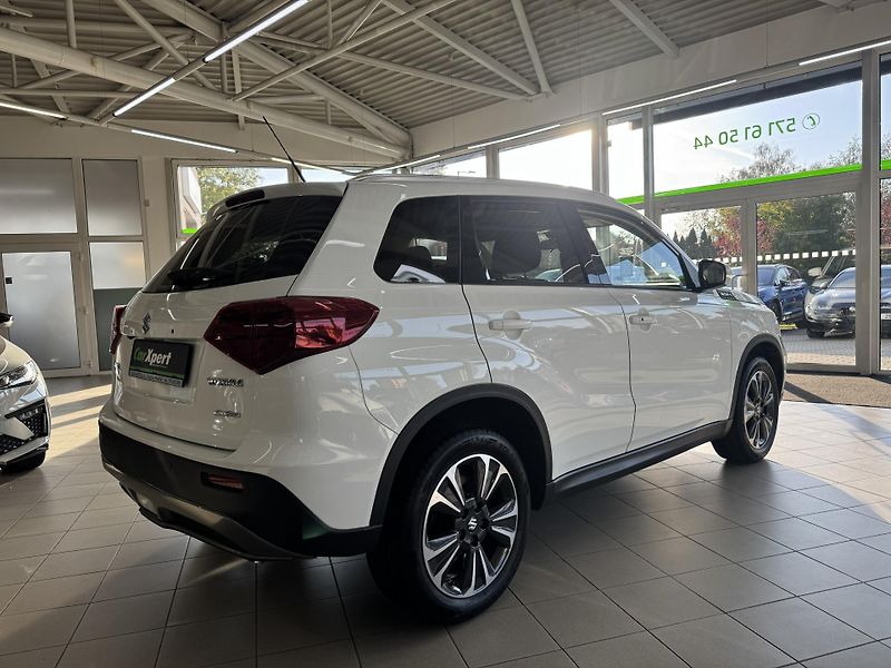 Suzuki Vitara 1,4 BoosterJet AllGrip 4x4  - fotka 4 z 23