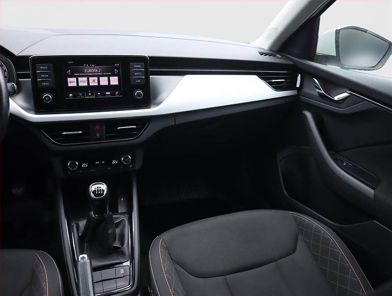 Škoda Scala (2019) Ambition 1.6 TDI, Serv.kniha - fotka 8 z 20