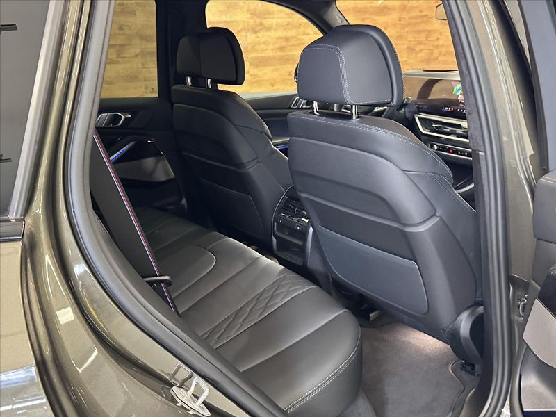 BMW X5 40d M-SPORT VZDUCH ZÁRUKA - fotka 10 z 37