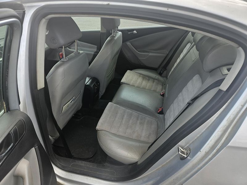 Volkswagen Passat 2,0 TDI 103 kW nafta  - fotka 6 z 9