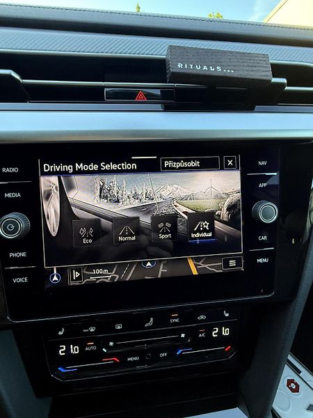 Volkswagen Arteon (2022) 2,0TDi 110kW DSG ELEGANCE ČR - fotka 17 z 26