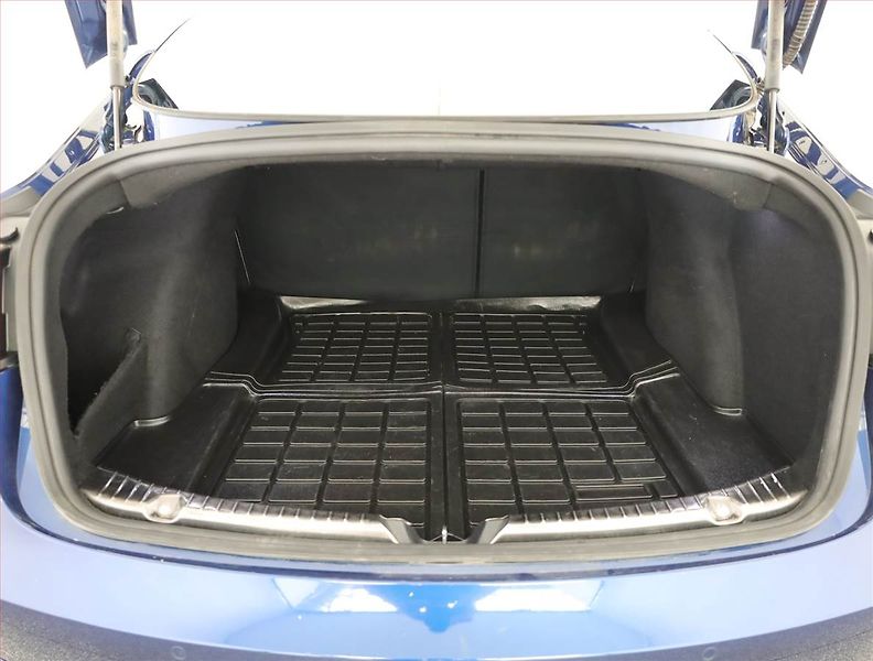 Tesla Model 3 (2019) Long Range 4WD 78kWh, SoH 85% - fotka 21 z 23