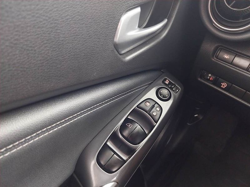Nissan Juke (2021) 1.0 DIG-T, Serv.kniha - fotka 16 z 17