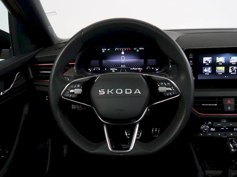 Škoda Kamiq (2025) MONTE CARLO 1.5TSI 110KW DSG P - fotka 17 z 40