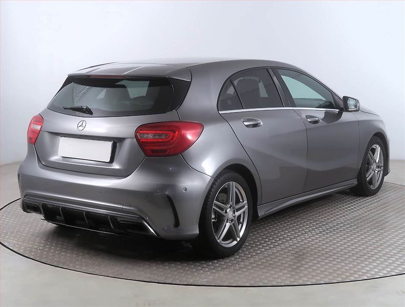 Mercedes-Benz Třídy A (2014) A 250 4MATIC, 4X4, Automat - fotka 5 z 16