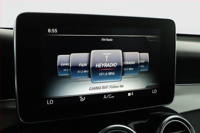 Mercedes-Benz GLC (2017) 350 e 4MATIC - fotka 10 z 20