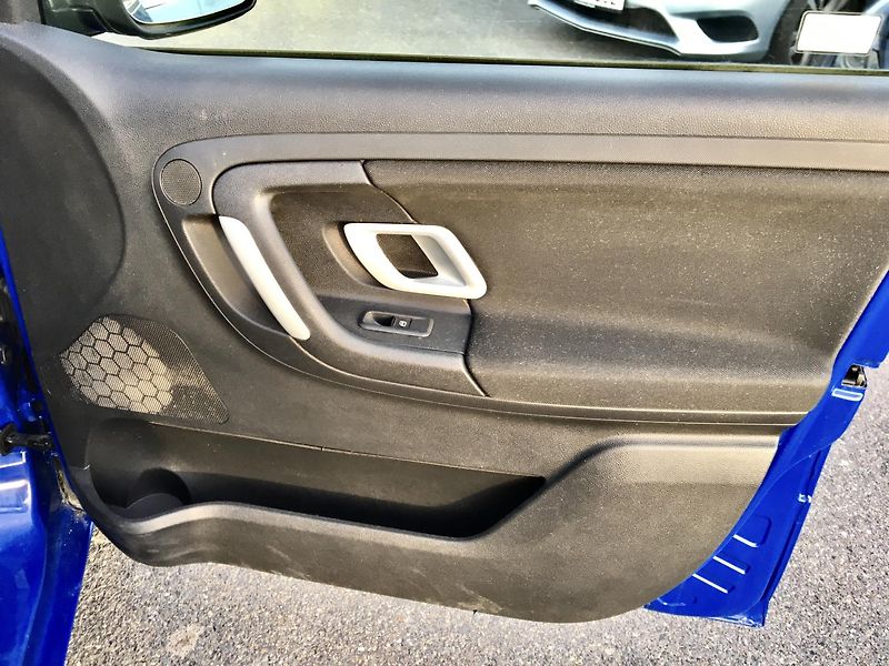 Škoda Fabia 1,2 HTP Ambiente Nová STK - fotka 16 z 22