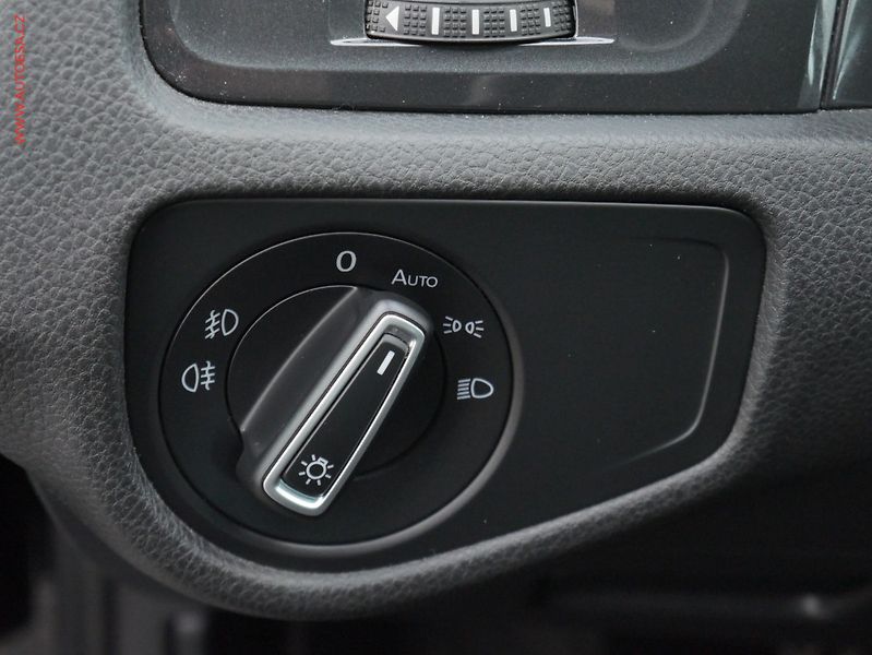 Volkswagen Golf (2018) 1.4 TSI, ČR, LED, AC - fotka 24 z 26