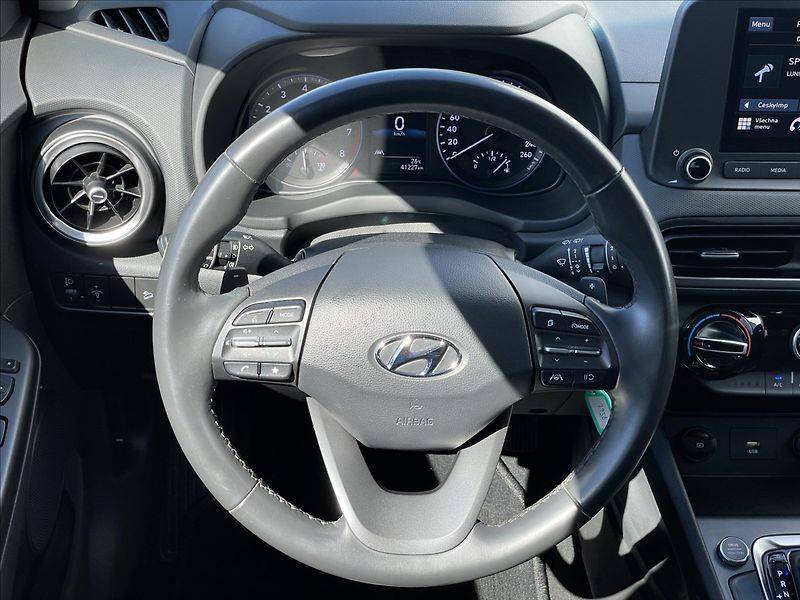 Hyundai Kona 1,0 T-GDI DCT Comfort PDC - fotka 8 z 21