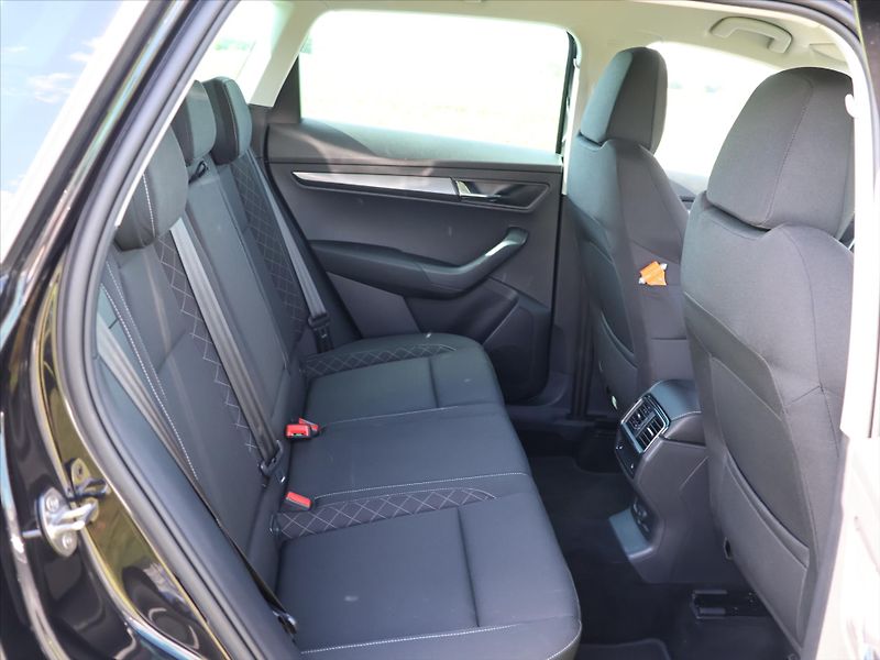 Škoda Karoq 1,0 TSI Soleil LED 1.Majitel - fotka 11 z 27