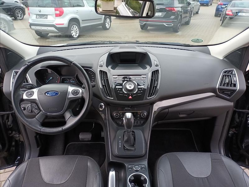 Ford Kuga 2,0 TDCi,120kw,4x4,NAVI,KAMERA - fotka 11 z 50