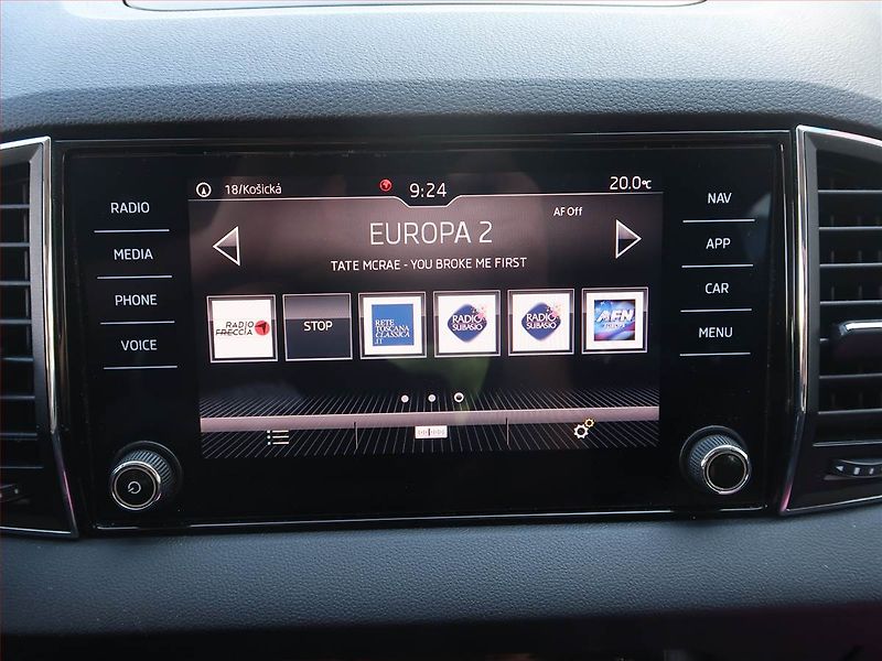 Škoda Karoq (2019) Style 1.0 TSI, Navi, Tempomat - fotka 12 z 17