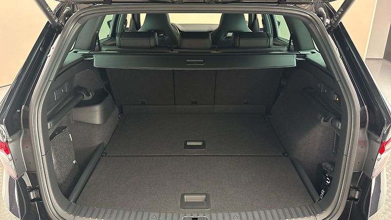 Škoda Kodiaq 2.0 TDI DSG 4x4 Sportline - fotka 17 z 31