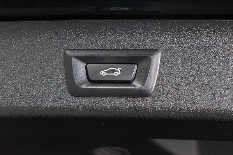 BMW Řada 5 520d xD ///M*ZÁRUKA*TAŽNÉ*ČR* - fotka 40 z 42