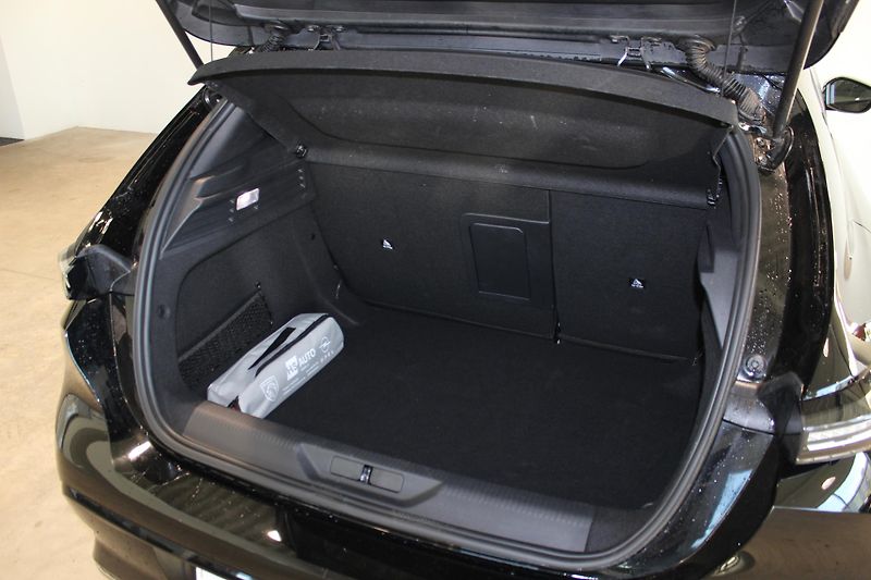 Peugeot 308 (2023) 1,5HDi,130HP,aut.,ALLURE PACK, - fotka 20 z 20